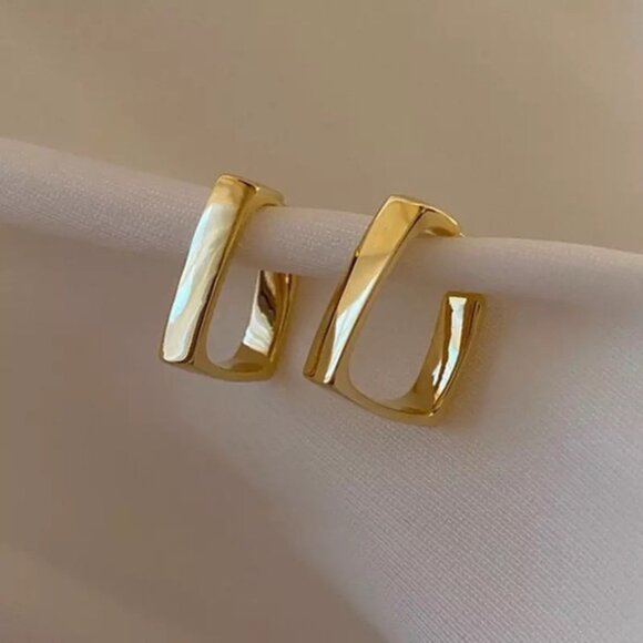 Anthropologie Jewelry - 14K Gold Filled Minimalistic Square Earrings